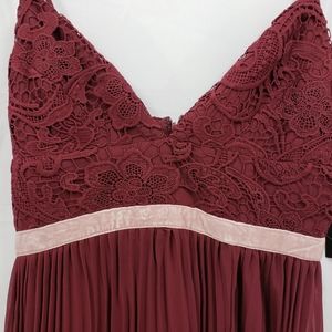 Lulu's Dresses - NWT Lulus Lace Front Maxi Dress. Lulu's Dresses - NWT Lulus Lace Front Maxi Dress.